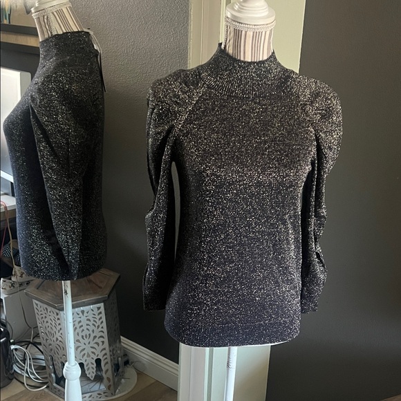 🛑 1 hour sale. Joie, XS, Black and Gold Glitter Puff Sleeve Sweater. NWT. - Picture 7 of 11
